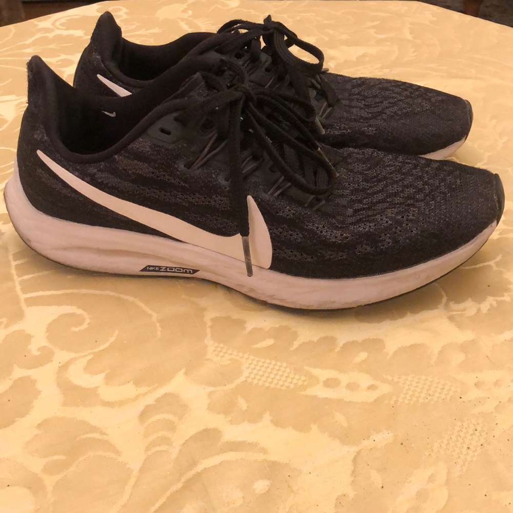 Nike zoom sneakers used